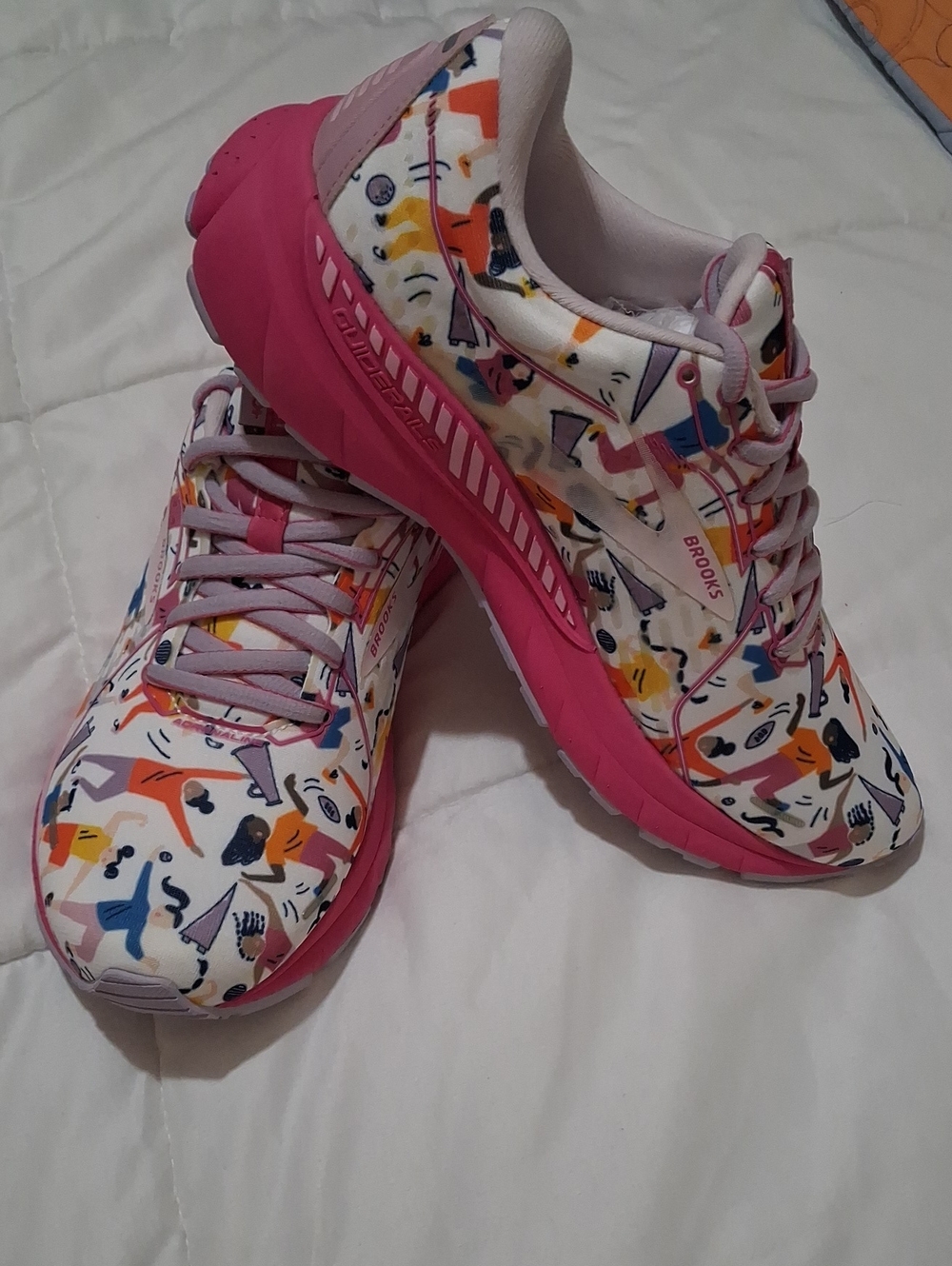Brooks Adrenaline GTS 21 Womams Running Sneakers with Multicolor Pattern Sz 9.5
